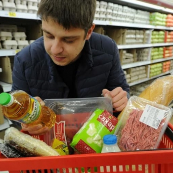 Продукты питания в Казахстане подорожали сразу на 24,1% за год